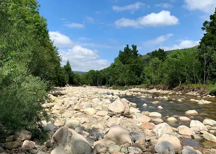 Remanso Del Rio Saja Semesterbostad
